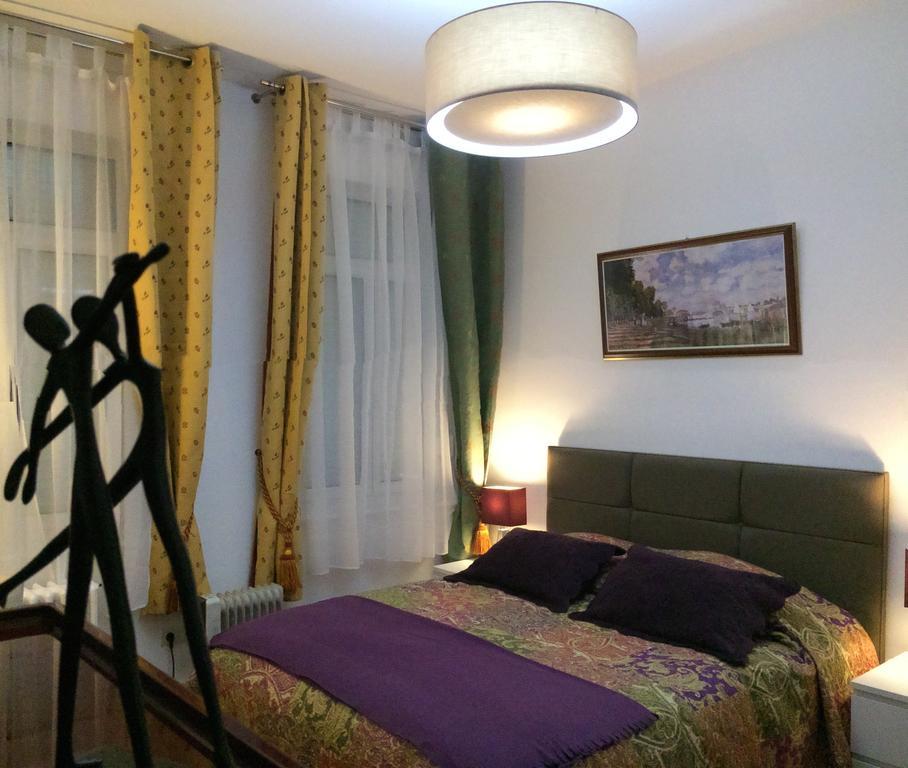 Chambres Et Table D'Hotes La Belle Lensoise Room photo